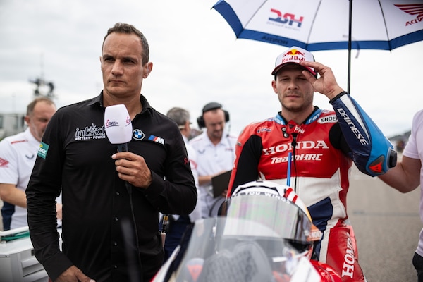 MotoGP, Stefan Bradl: "Per come guida Marc Marquez è quasi imbattibile"