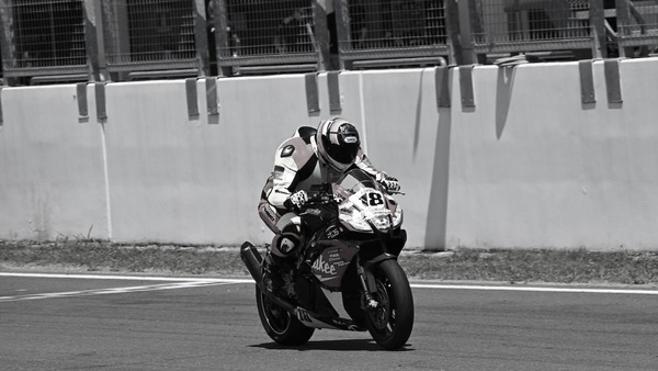 Tragedia nel MotoEstate a Modena: è morto Luca Sessolo