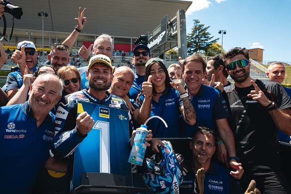 CIV SBK, Delbianco inarrestabile: dominio assoluto in Gara 1 a Vallelunga