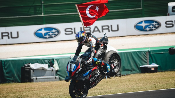 Razgatlioglu show ai BMW Motorrad Days di Garmisch