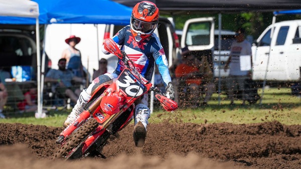 National 250MX: Shimoda vola, Deegan inciampa