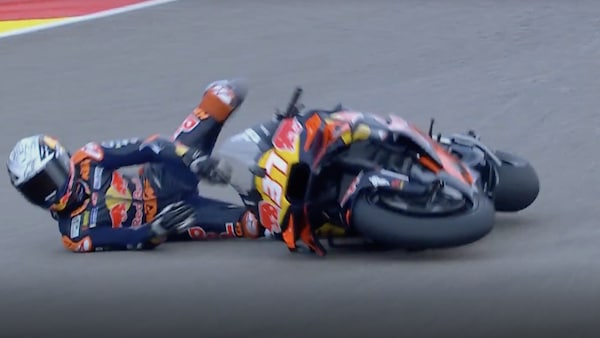 MotoGP, la pericolosa caduta di Acosta al Sachsenring