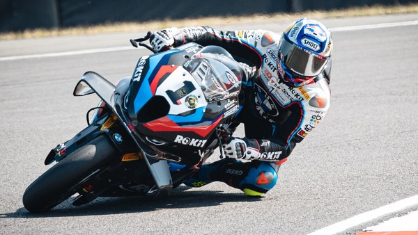 SBK Donington: Toprak domina e vince Gara 1, Italia sul podio con Bulega e Petrucci