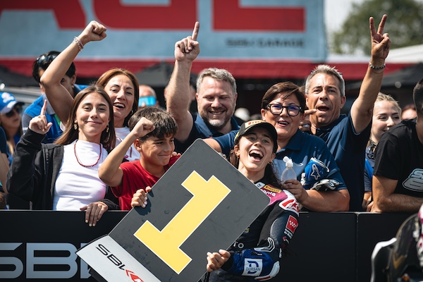 WorldWCR Donington: Beatriz Neila si prende Gara 2, quinta Ponziani