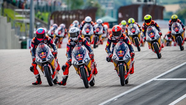 Rookies Cup, campionato riaperto: Uriarte e Pratama trionfano al Sachsenring