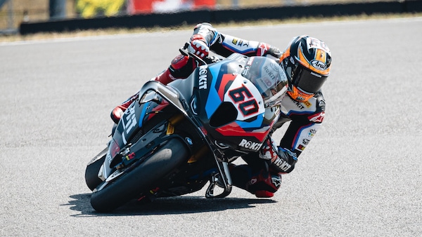 SBK, Donington da incubo per Van der Mark: BMW si scusa con Michael