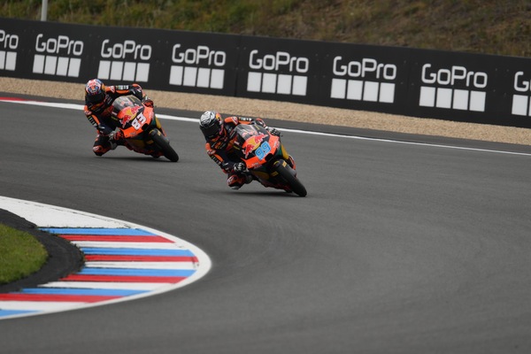 Moto3, doppietta del team Ajo nel turno di PR a Brno, 3 italiani in Q2