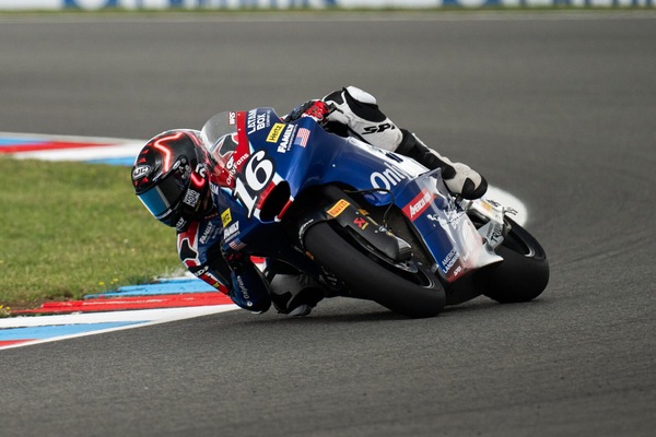 Moto2 Brno: Joe Roberts torna alla vittoria, quinta posizione per Celestino Vietti