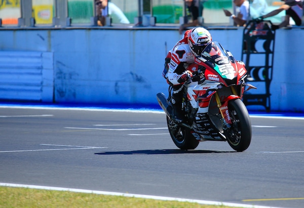 CIV: Delbianco vince Gara 1 a Misano, Pirro out al primo giro