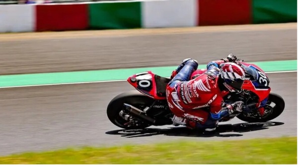 EWC, 8h di Suzuka: dopo 4 ore c'è Honda davanti a Yamaha. Tante le cadute
