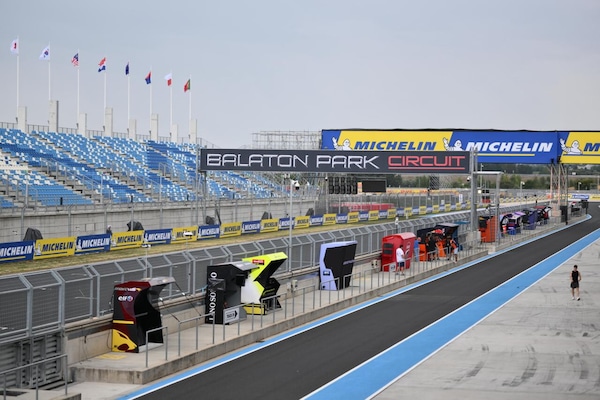 MotoGP: chi sono i piloti che hanno vinto sulle piste al debutto in calendario?