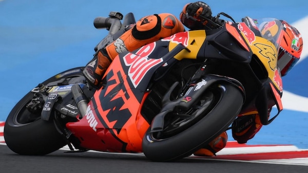 MotoGP, il "solito" Marc Marquez comanda, ma è Pol Espargarò la sorpresa