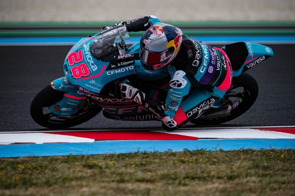 Moto3, Quiles cade due volte ma è primo nelle fp2 al Balaton Park