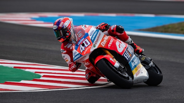 MotoE: Casadei vince Gara 1 al Balaton Park, paura per Tibor Varga