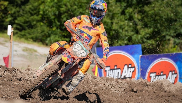 MX2: un Super Adamo vince la qualifica in Olanda