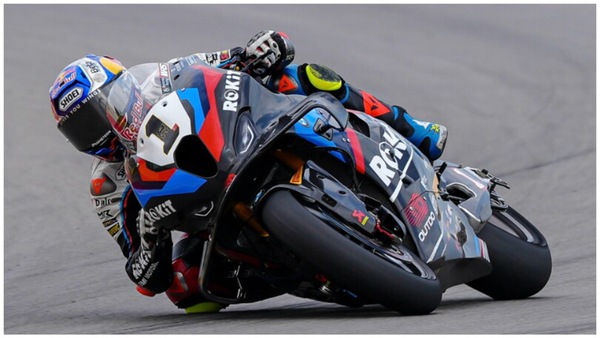 SBK: Razgatliogu chiude con il miglior tempo i test di Aragon