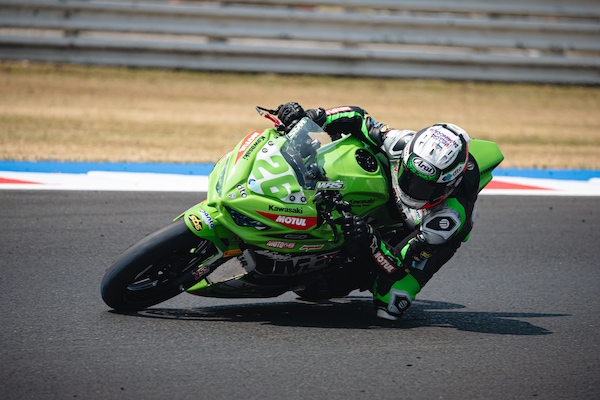 SSP300: Mirko Gennai con Kawasaki ProDina a Magny Cours