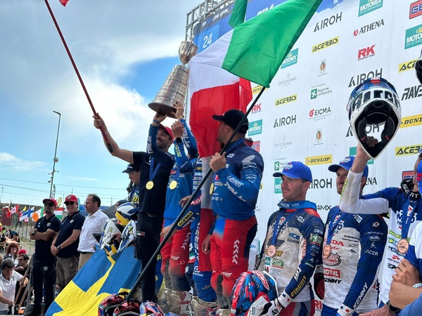 ISDE, Trionfo azzurro: Vittoria nel World Trophy, nella Junior e tra i Club!