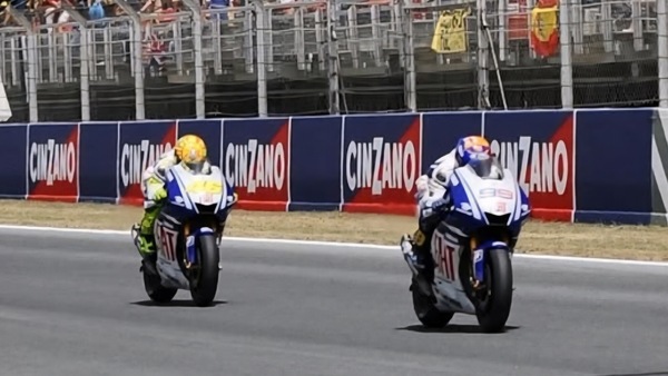 MotoGP, Barcellona e quel duello infuocato tra Rossi e Lorenzo