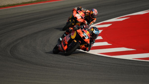 Moto3, Perrone vola nelle practice a Barcellona, 3 italiani in Q2