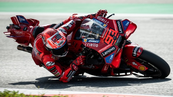 MotoGP Catalunya: Alex Marquez cade e regala la Sprint al fratello Marc