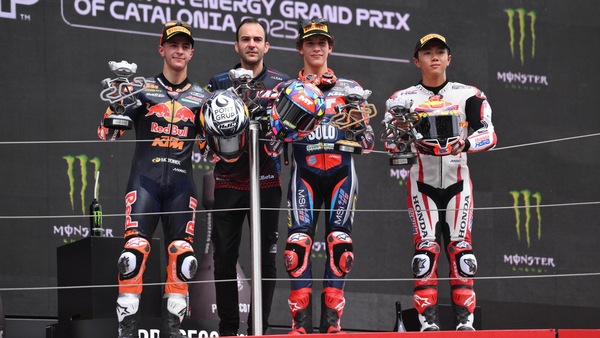 Moto3: Piqueras beffa Rueda e vince a Barcellona. Pini sesto, miglior suo risultato