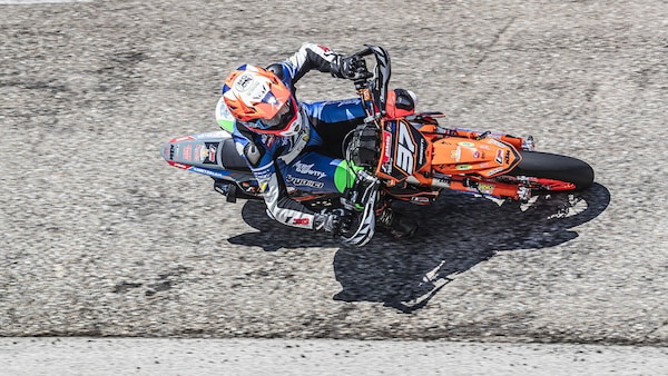 Supermoto: Andreotti vince la Rookie Cup!