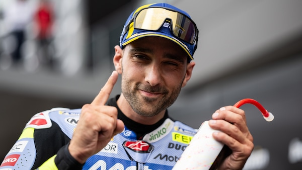 MotoE Misano, Gara 2: Ferrari ritrova il successo, podio per Casadei