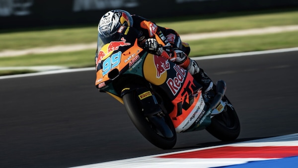 Moto3 Misano, straordinario Rueda vince con un sorpasso capolavoro su Quiles