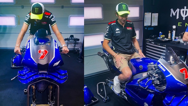 MotoGP: Valentino Rossi incontra la Yamaha M1 V4