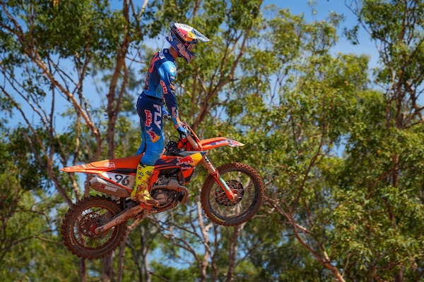 MXGP: Coenen aumenta la pressione su Febvre
