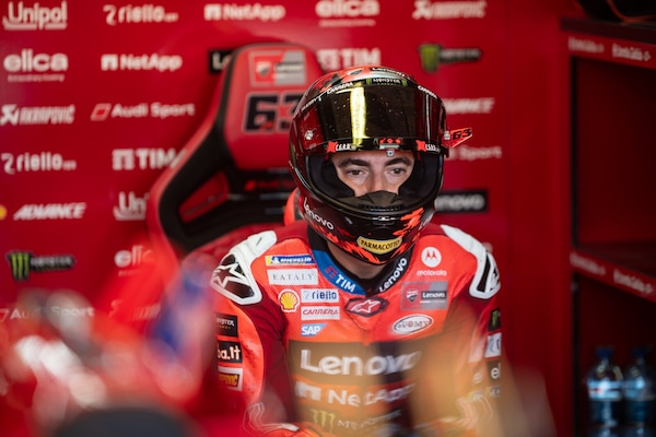 MotoGP Giappone, Bagnaia: “Con Ducati un lavoro anti-convenzionale. Marquez? Imbattibile”