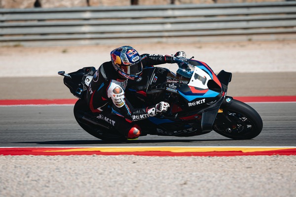 SBK Aragon, Toprak: “Grazie ducatisti per ricordarmi che la BMW è migliorata”