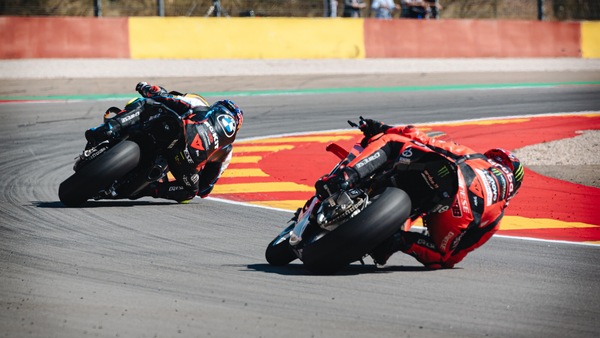 SBK LIVE, Superpole Race ad Aragòn: segui la cronaca minuto per minuto