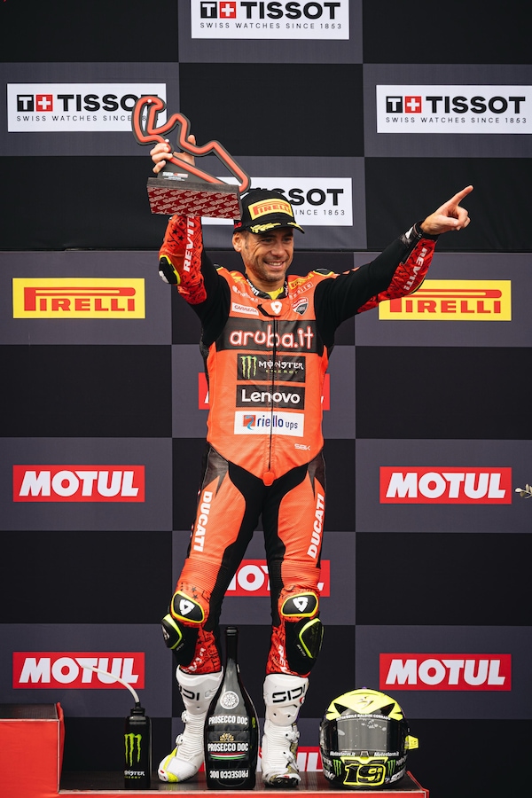 SBK Aragon, Bautista: “Marquez? Con questo titolo si sentirà orgoglioso dopo quello che ha passato"