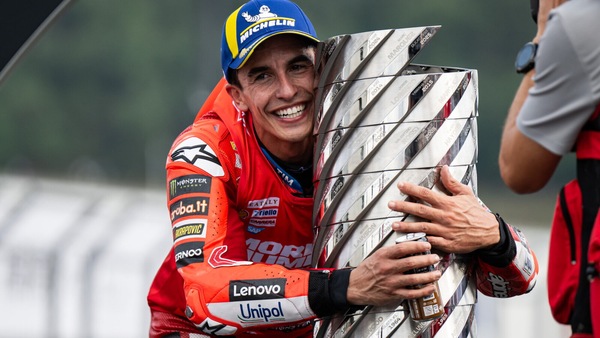 MotoGP, i complimenti a Marc Marquez: da Lorenzo ad Alonso e non solo