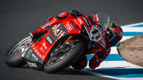 SBK Estoril: Bulega risponde a Toprak e si prende le FP2, 4° Bassani