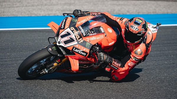 SBK Aragon, Bulega: “Aspettare degli aiuti? Per battere Toprak dovrò farlo da solo”