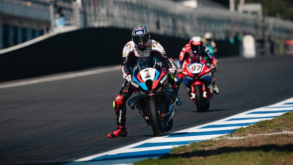 SBK LIVE, Gara 1 Estoril: segui la cronaca minuto per minuto