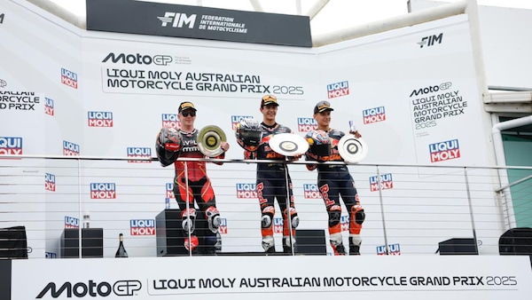 Moto3 Australia: inarrestabile Rueda firma la decima vittoria stagionale, 7° Lunetta