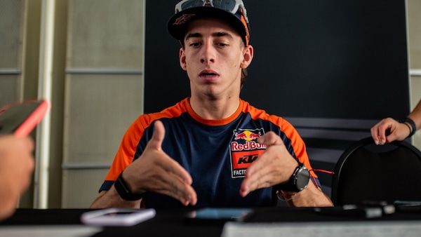 MotoGP, Acosta: "Ho iniziato con due cadute, tutto era difficile. Invece, sono riuscito a dare il massimo"