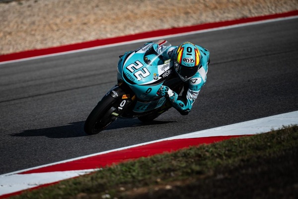 Moto3 Portimao: David Almansa chiude in vetta il venerdì, quarto Dennis Foggia