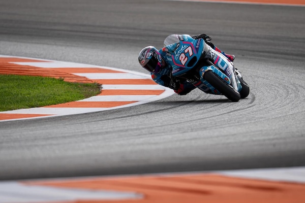 Moto2 Valencia: Holgado fa la voce grossa nelle Practice, decimo Gonzalez, diciannovesimo Moreira