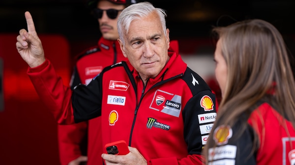 MotoGP, Tardozzi polemico: “Abbiamo fatto di tutto per Pecco, adesso siamo con le spalle al muro”