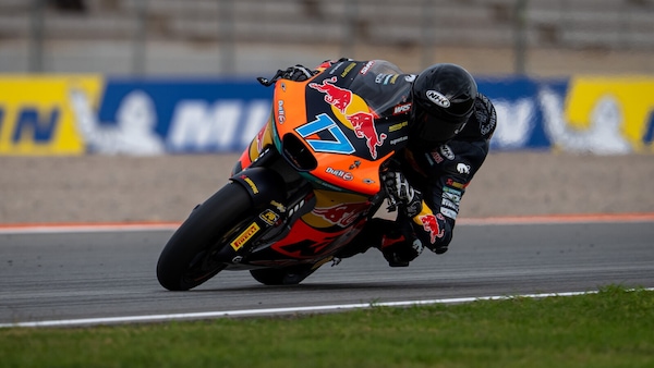 Moto2 Valencia: Daniel Munoz fa sue le FP2, Izan Guevara e Albert Arenas seguono da vicino