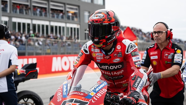 GP Valencia, Bagnaia sconsolato: “La mia gara? Coerente con il finale di stagione”