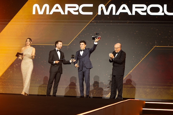 Fischi a Valentino Rossi durante il MotoGP Awards: l'intervento di Marc Marquez