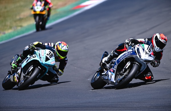 Sportbike: 33 piloti per la prima edizione del mondiale, 8 gli italiani al via