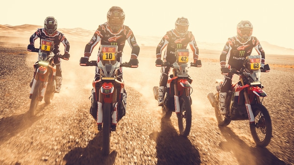 Dakar 2026, HRC cala il poker: al via con quattro piloti per riprendersi il trono