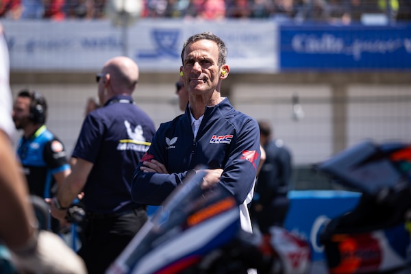 Honda, il bilancio di Alberto Puig: “Abbiamo migliorato tanto, nel 2026 serve più costanza”